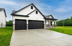 6420 Glennsway Drive, Imperial, MO 63052