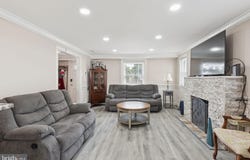419 N YORK ROAD, HATBORO, PA 19040