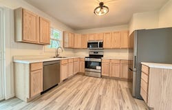 1405 Grayling Dr, Boonville, MO 65233