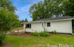 4115 Nazareth Road, Kalamazoo, MI 49004