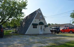 49 EMS B40g Lane, Leesburg, IN 46538