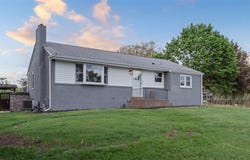 110 Mary Vue St, Ross Twp, PA 15237