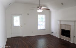 9759 Pigeon Roost Park Circle, Olive Branch, MS 38654