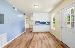 304 W Live Oak St, Fredericksburg, TX 78624