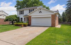 19538 Stamford Drive, Livonia, MI 48152