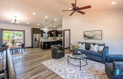 220 N Elm St, Lennox, SD 57039