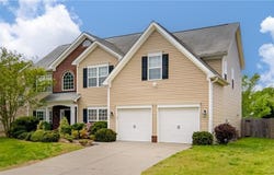 3527 Glenfield Lane, Clemmons, NC 27012