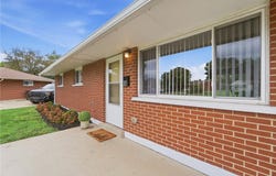 313 Windsor Court, West Carrollton, OH 45449