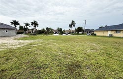 919 SW 28th Terrace, Cape Coral, FL 33914