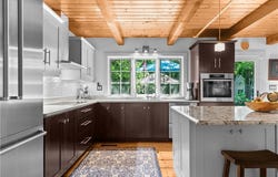 1912 Crandall Road, Tiverton, RI 02878