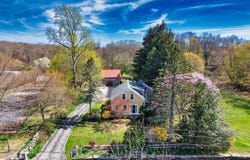 433 East Road, Tiverton, RI 02878