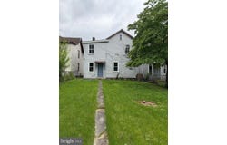 246 LOCUST Street, HANOVER, PA 17331