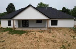 4088 N Bradfield Drive, Petersburg, IN 47567