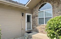 402 W Gard Drive, Crown Point, IN 46307