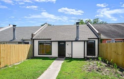 8826 Pecan Tree Dr, Baton Rouge, LA 70810
