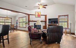 411 Kaanapali LN, Bastrop, TX 78602