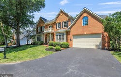 18301 MID OCEAN PLACE, LEESBURG, VA 20176