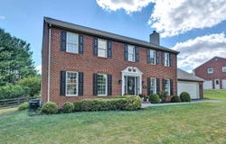 4824 Labradore Dr, Roanoke, VA 24012