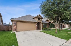 2536 Grey Kingbird Trail, Fort Worth, TX 76244