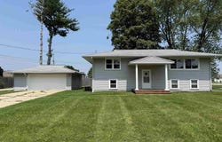 875 E Holiday Drive, Beloit, WI 53511