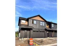 111 Golf View Drive, Eagle Point, OR 97524
