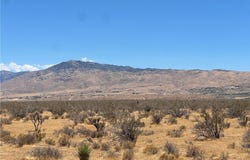 1 Del Oro Road, Apple Valley, CA 92308