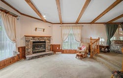 1771 Roundtown Rd, Crown, PA 16220