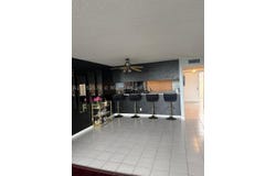 8040 Hampton Blvd, North Lauderdale, FL 33068