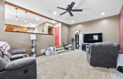 621 Broadway St, WestBurlington, IA 52655