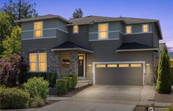 303 Vaughan Boulevard NE, North Bend, WA 98045