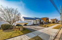 80 East Drive, Copiague, NY 11726