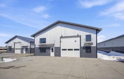 3320 39th Street S, Fargo, ND 58104