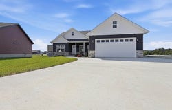 87 Betty Boyd Ln, Brandenburg, KY 40108