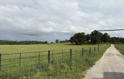 000 Gateway Rd, Lebanon, MO 65536