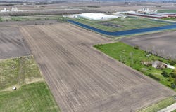 00 1500 North Ave, Peru, IL 61354