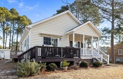 139 Bayshore Street, Sea Level, NC 28577