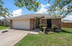 708 Sapphire Boulevard, Hewitt, TX 76643