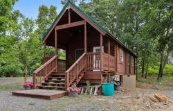 873 BLUFFS RIDGE, SPRINGFIELD, WV 26763