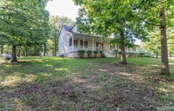 14800 Private Drive 1021, St James, MO 65559