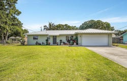 905 Scott Street, Fort Pierce, FL 34982