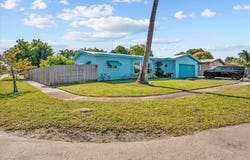 3700 NW 25th St, Lauderdale Lakes, FL 33311