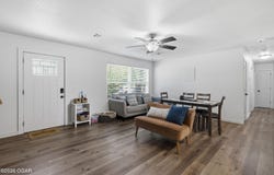 1211 E 16th Street, Lamar, MO 64759