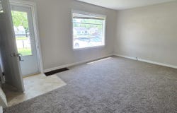 2029 W FORREST HILL Avenue, Peoria, IL 61604