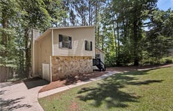 3924 Chimney Ridge Court, Ellenwood, GA 30294