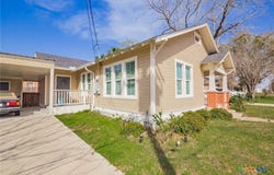 104 E Stayton Avenue, Victoria, TX 77901