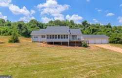 437 Broad River Church, Eastanollee, GA 30538