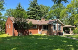 3015 Rockefeller Road, Willoughby Hills, OH 44092
