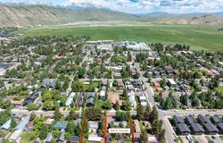 570 E HANSEN Avenue, Jackson, WY 83001