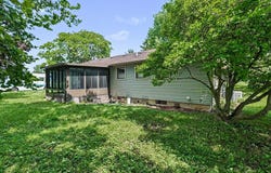 6085 DEXTER ANN ARBOR Road, Dexter, MI 48130