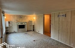 708 Main Street, Gravity, IA 50848